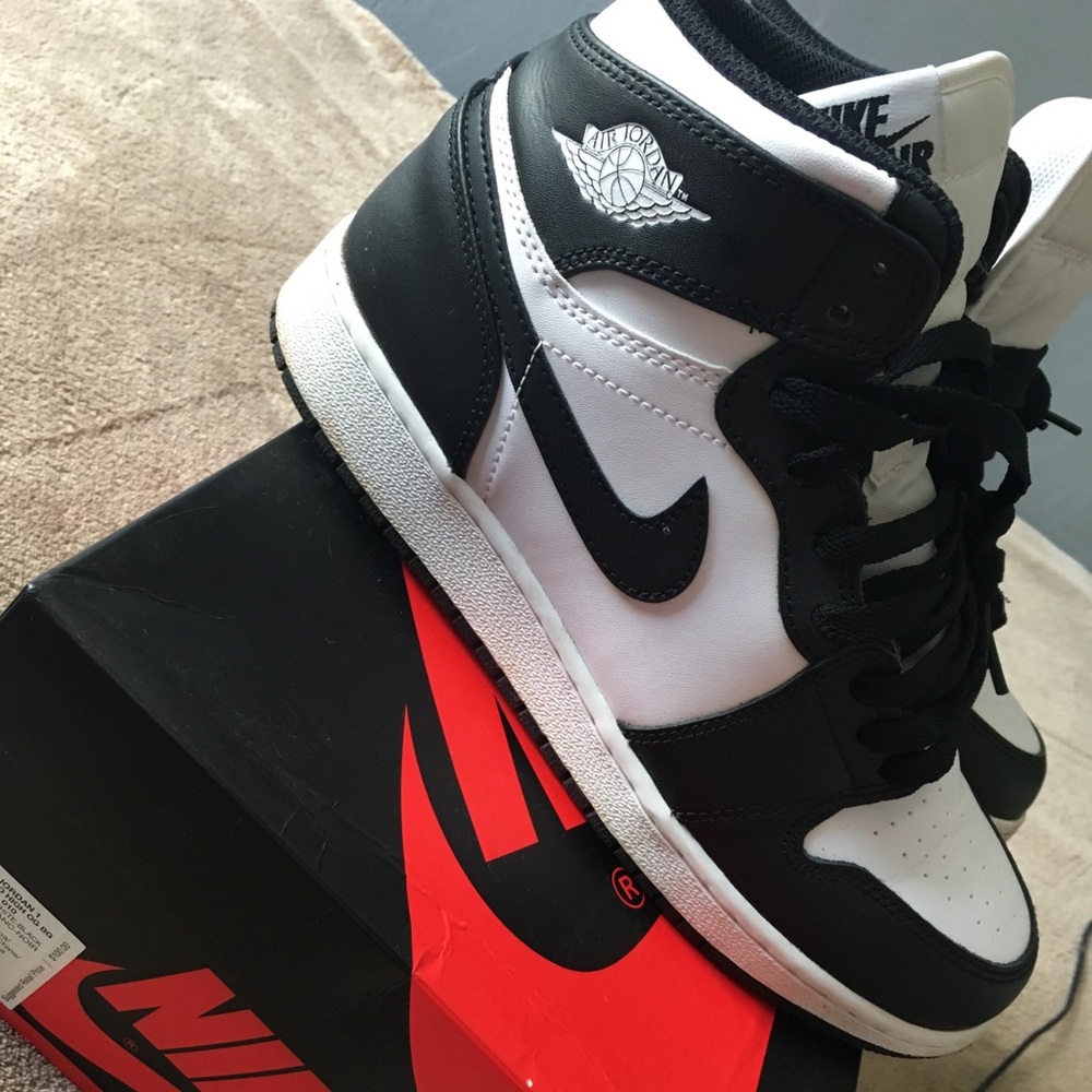 Air Jordan 1s